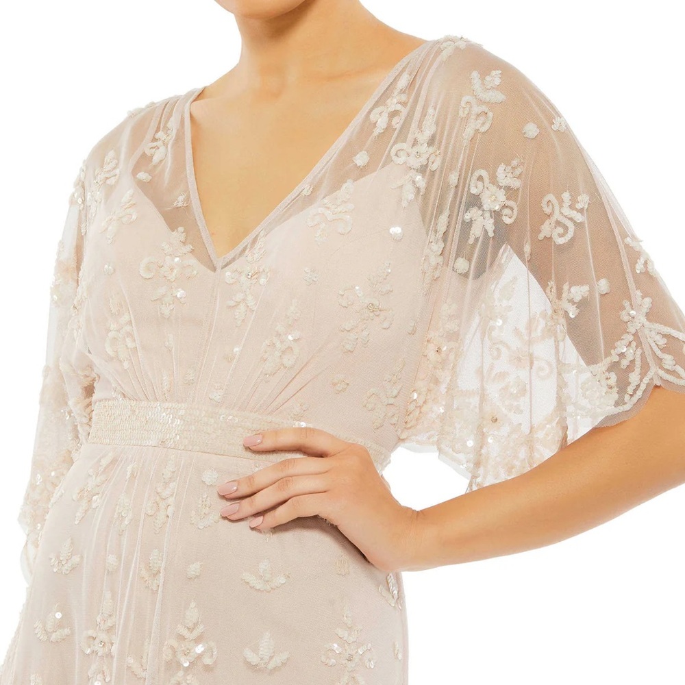 MAC DUGGAL V NECK FLUTTER SLEEVE EMBELLISHED MESH GOWN 9144 size 6 NWT